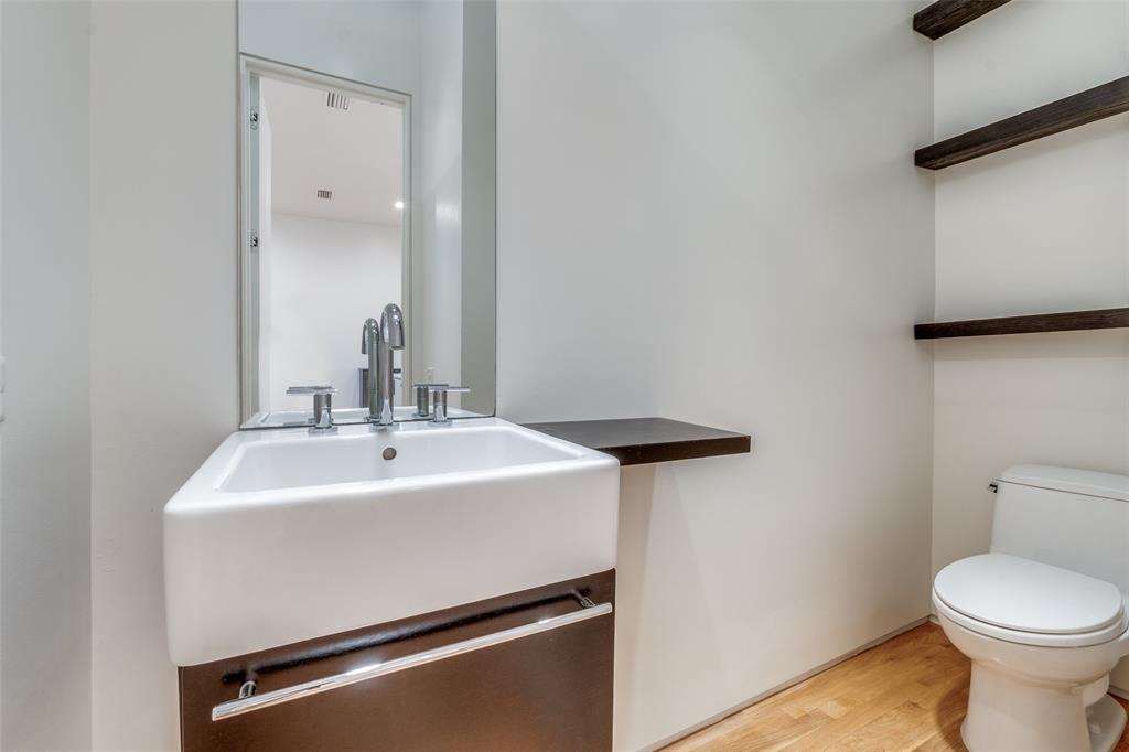 DWELLINGS AT HASKELL CONDO - Residential