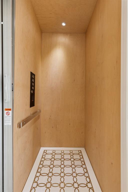 Westport Lake View Villas - Residential