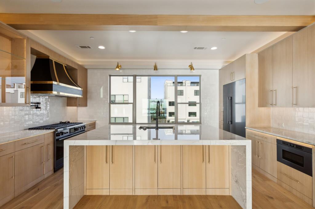 Westport Lake View Villas - Residential