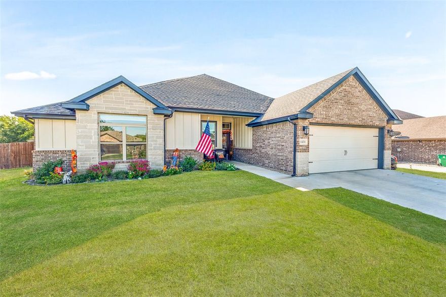 Discover your new home for the holidays in Lakewood Estates! This 4 bedroom 2 bath home, built in 2021, combines luxury and comfort. The open concept invites festive gatherings, and custom details add a touch of elegance. Enjoy the spacious living area and sleek kitchen. The home features generously sized bedrooms with large closets. Outside, a huge yard with a privacy fence ensures a private, safe play space. Make 1431 Sundance your haven—schedule your tour today and unwrap the gift of a lifetime!