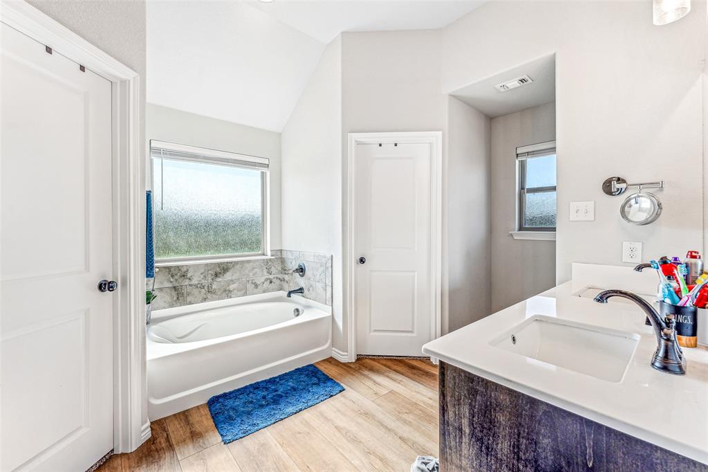 Lakewood Estates Add Ph V - Residential