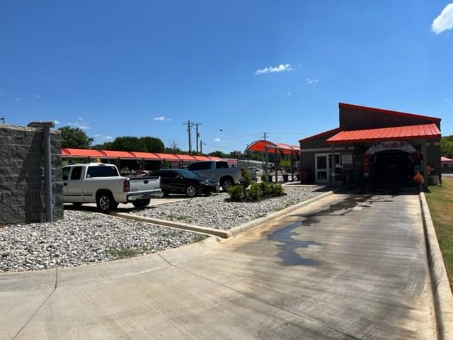 657 N Hwy 271 Highway