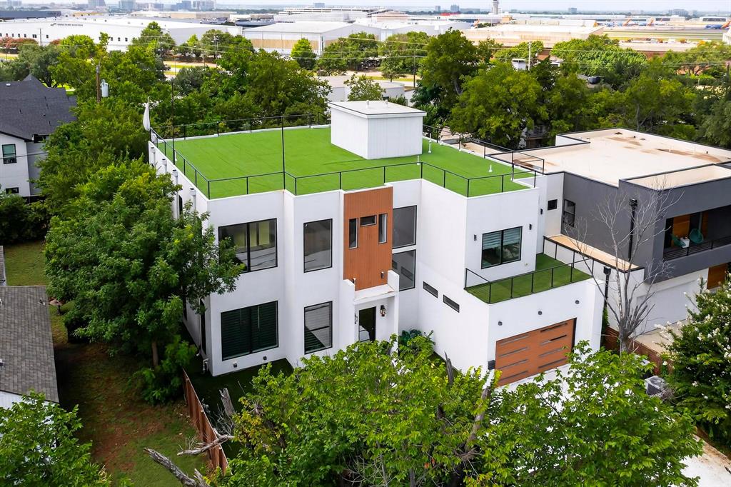 3946 N Cresthaven Road