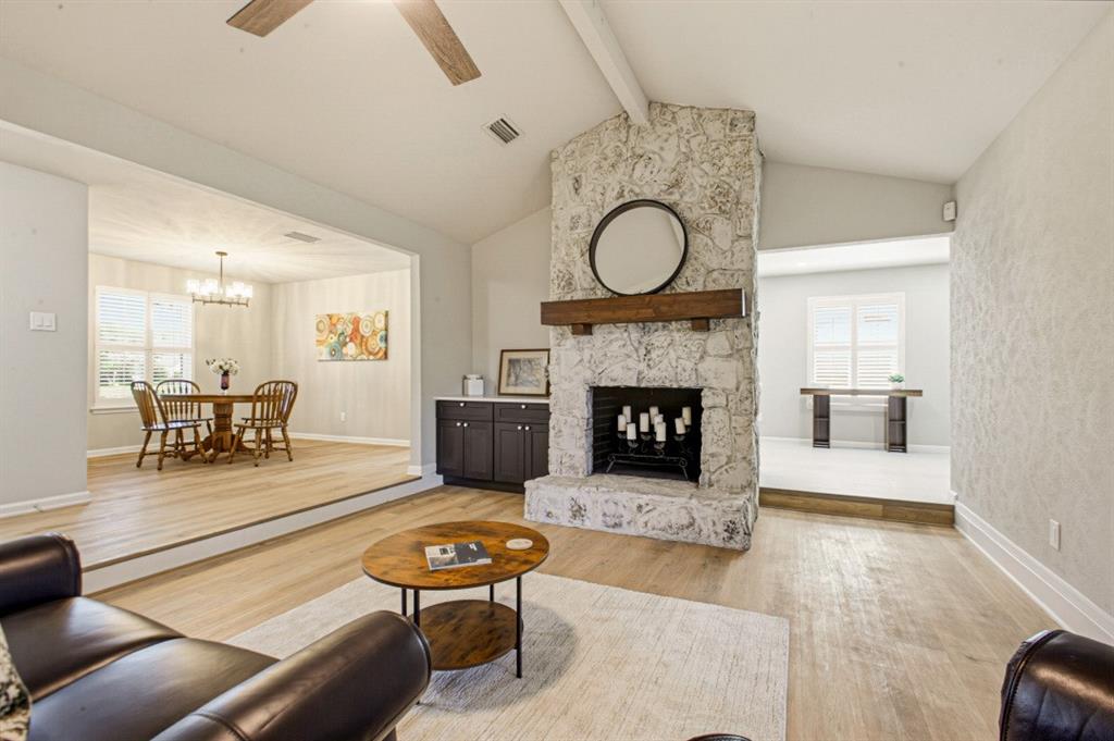 1904 Clover Trail