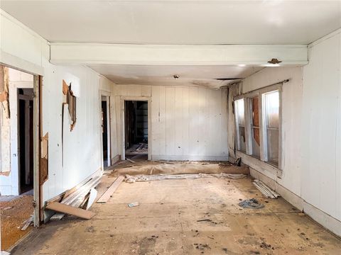 Tiny photo for 305 307 W 3rd Street, Cisco, TX 76437 (MLS # 21101327)