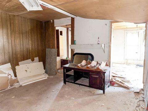 Tiny photo for 305 307 W 3rd Street, Cisco, TX 76437 (MLS # 21101327)