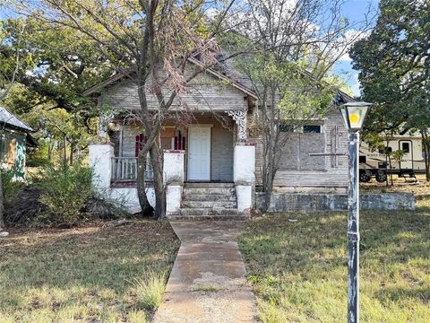 Tiny photo for 305 307 W 3rd Street, Cisco, TX 76437 (MLS # 21101327)