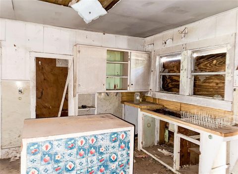 Tiny photo for 305 307 W 3rd Street, Cisco, TX 76437 (MLS # 21101327)