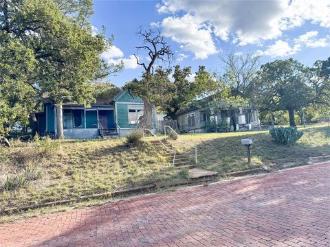 Tiny photo for 305 307 W 3rd Street, Cisco, TX 76437 (MLS # 21101327)