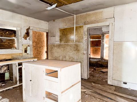 Tiny photo for 305 307 W 3rd Street, Cisco, TX 76437 (MLS # 21101327)