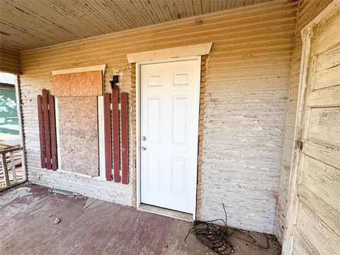 Tiny photo for 305 307 W 3rd Street, Cisco, TX 76437 (MLS # 21101327)
