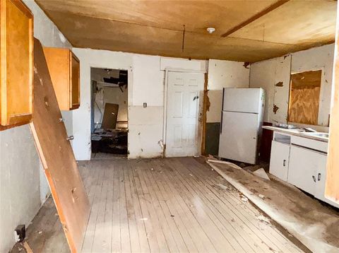 Tiny photo for 305 307 W 3rd Street, Cisco, TX 76437 (MLS # 21101327)