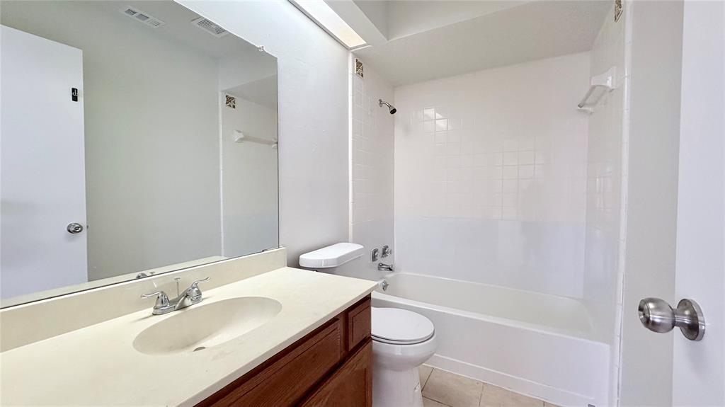 Crest The - Residential