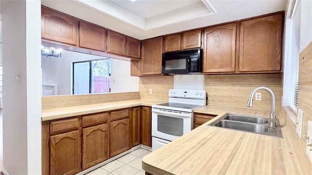 Crest The - Residential