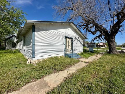 306 Cedar Street Hico TX 76457