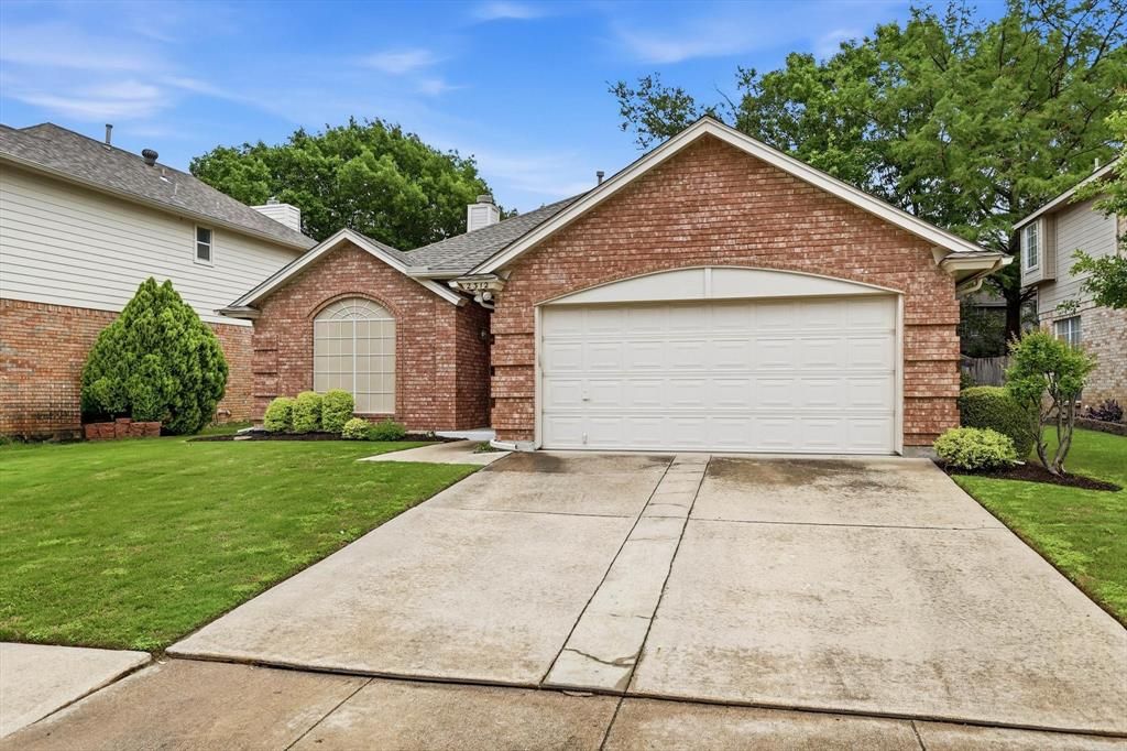 Photo of 2312 Mapleleaf Lane, Flower Mound, TX 75028 (MLS # 21247839)