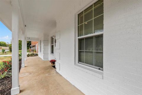 A home in River Oaks