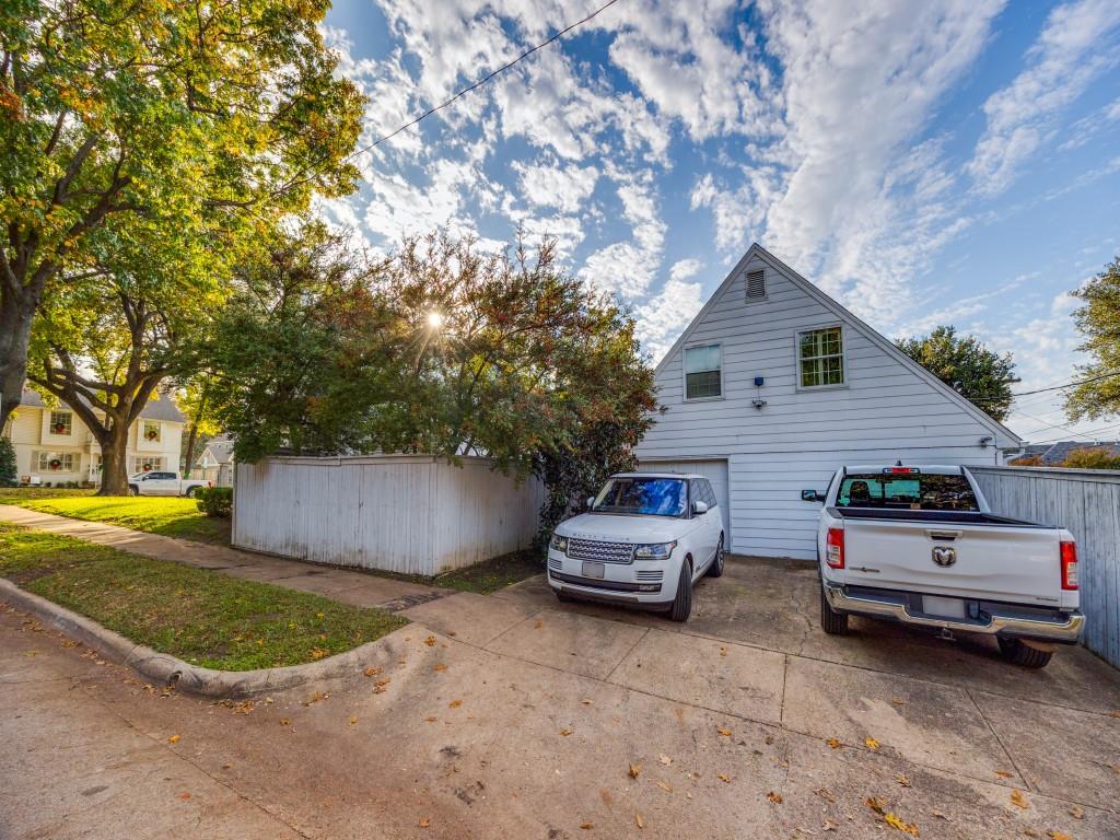 S M U Heights - Residential