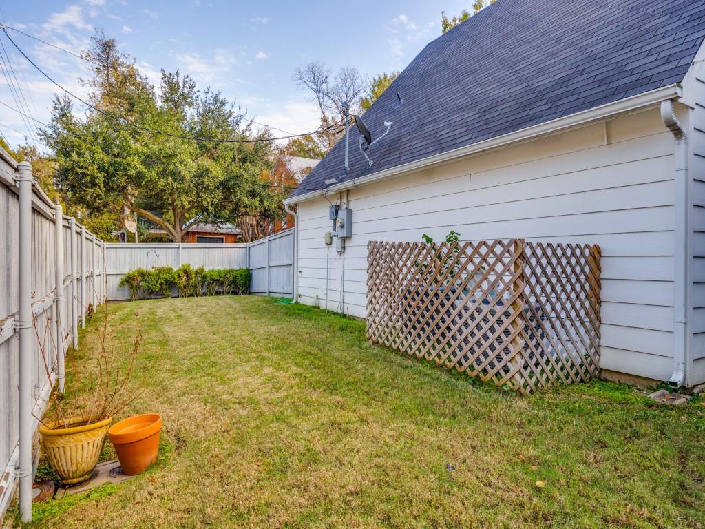 S M U Heights - Residential