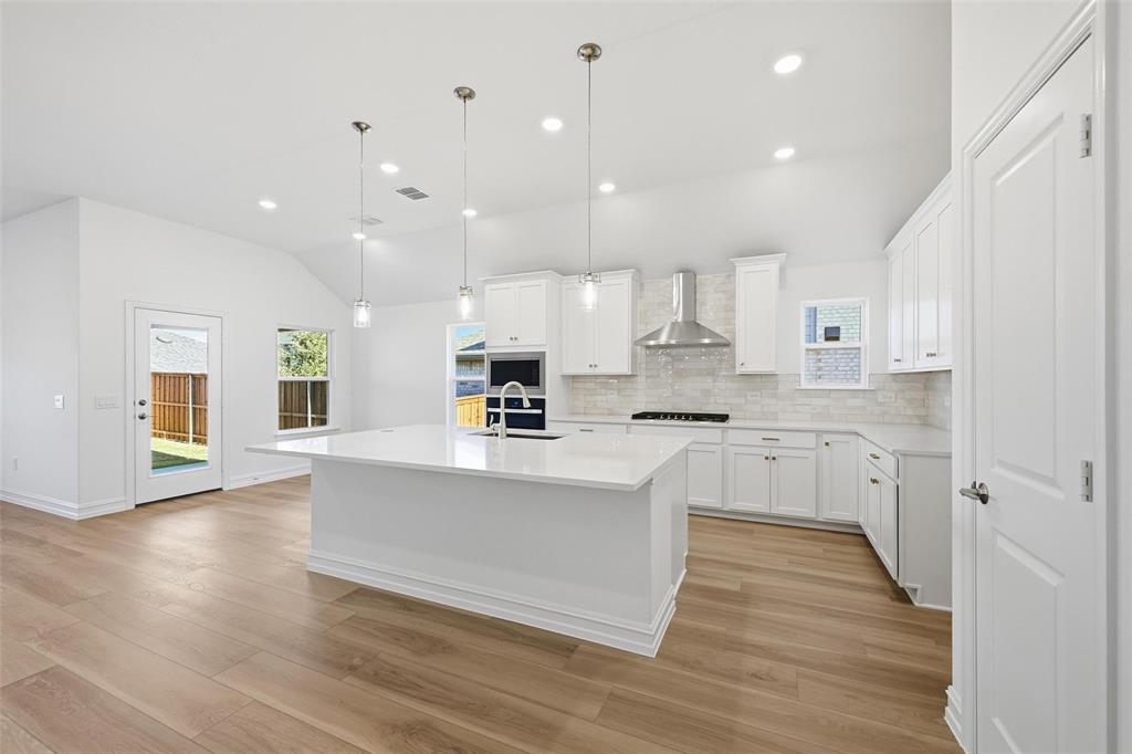 Highland Lks Ph 2 - Residential Lease