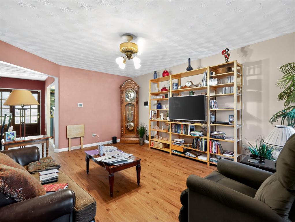 Lochwood Rev - Residential