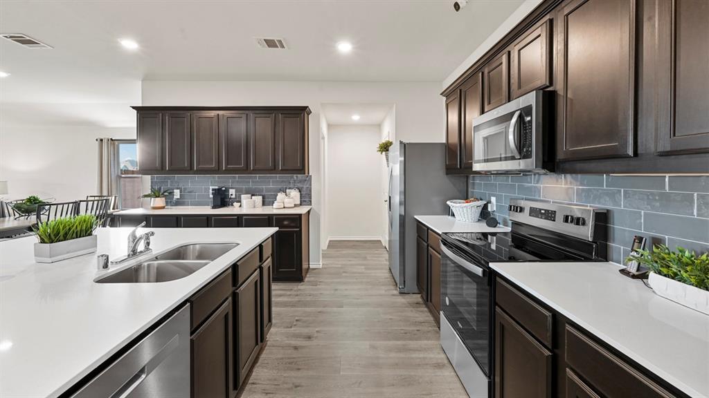 Waverly Estates - Residential