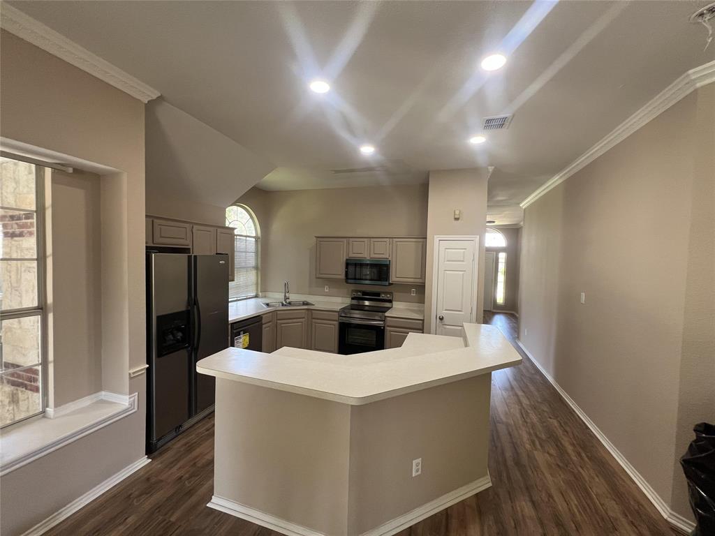2326 Arrowcrest Court