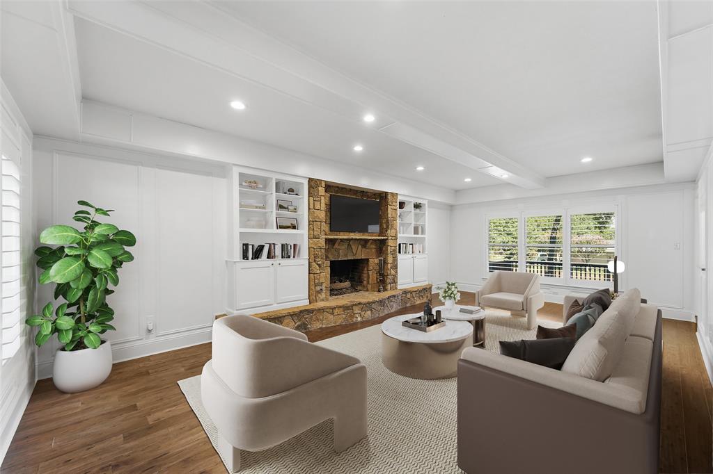 1404 Creekford Drive
