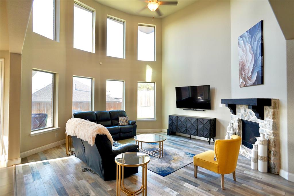 1013 Indian Grass Lane