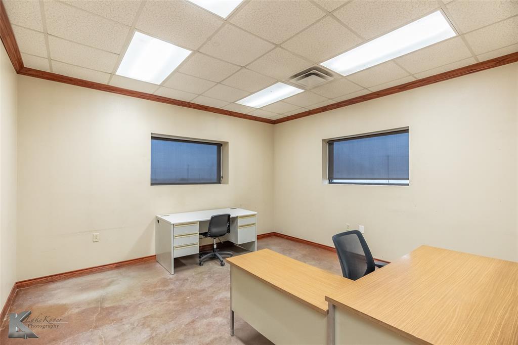 R383 - Commercial Sale