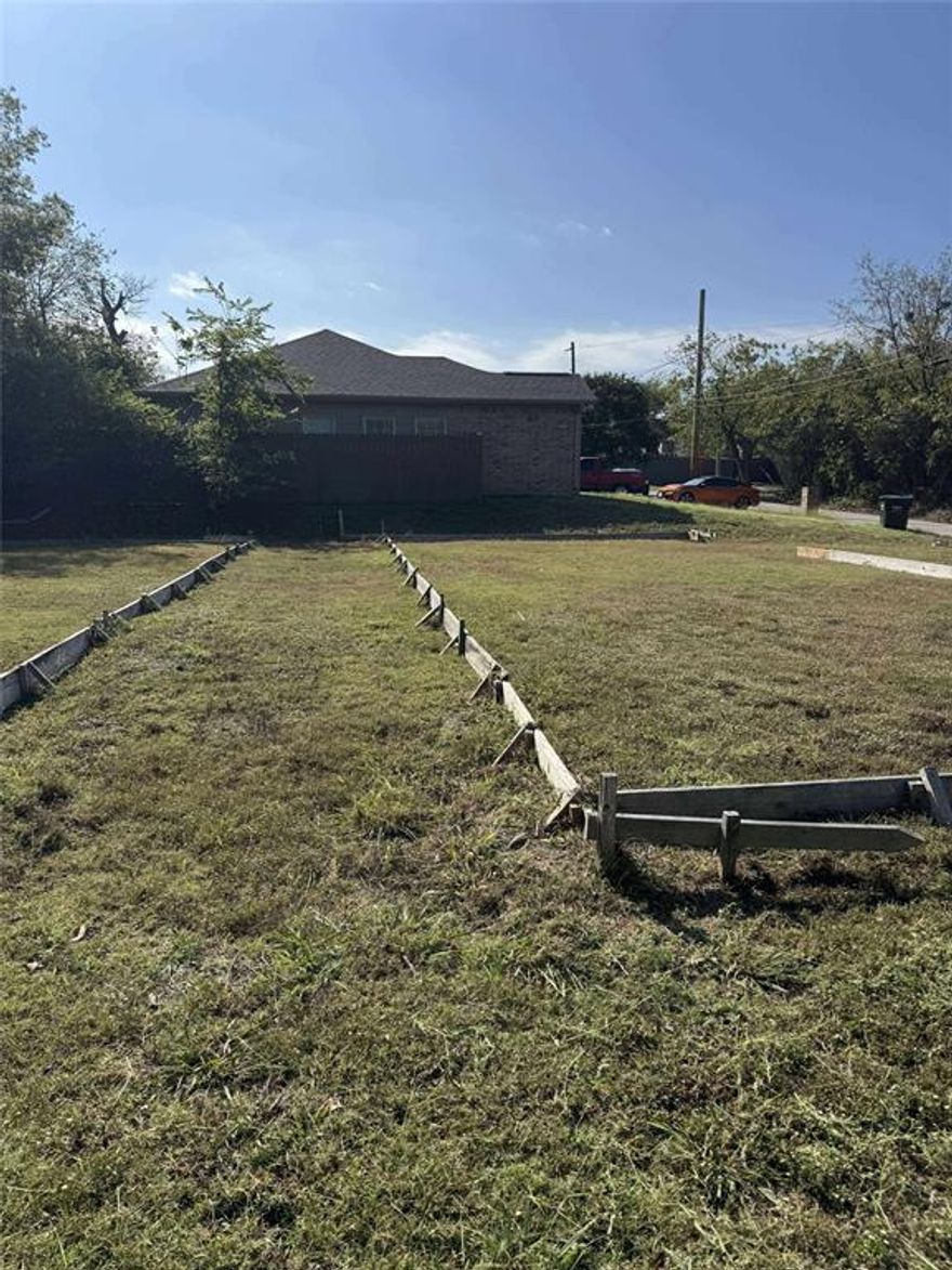 Exceptional opportunity for investors or builders! This level, residential lot at 2325 Stevens St is situated in an area seeing a significant surge in new construction and revitalization. Located just minutes from downtown Greenville and the upcoming multi-generational recreation center, this property offers the perfect footprint for a modern single-family home or a high-demand rental property.

With city utilities available at the street and no aggressive HOA restrictions, your vision can become a reality quickly. Greenville is currently outperforming national trends with a steady influx of DFW commuters seeking affordability. Secure your piece of the Texas growth story today. Also available: lot next door at 2315 Stevens St —buy one or both to expand your portfolio!