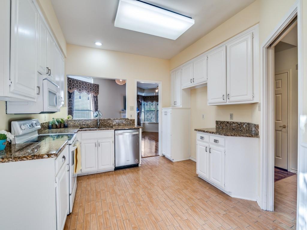 Heritage On The Lake-Waterfron - Residential