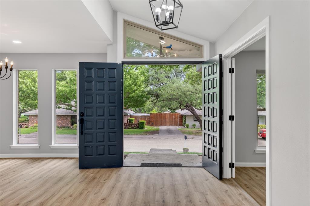 3204 Greenbriar Lane