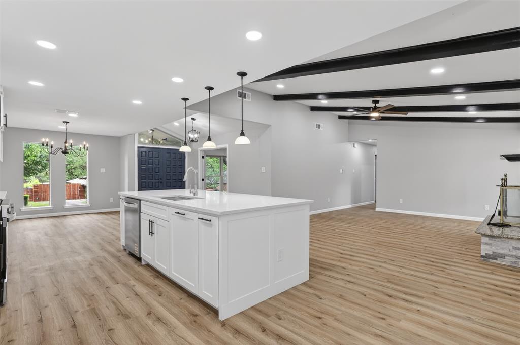 3204 Greenbriar Lane