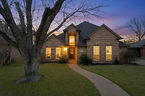 1068 Rosewood Drive Grapevine TX 76051