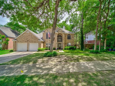 525 Sir Roland Drive Grand Prairie TX 75052