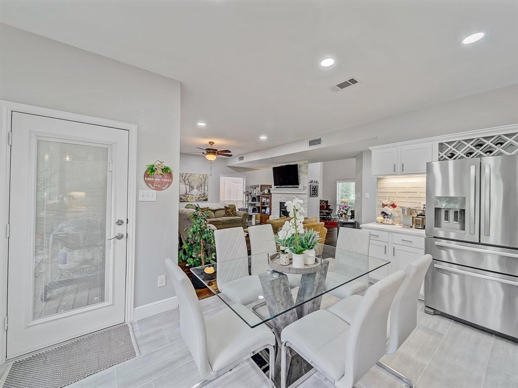 525 Sir Roland Drive