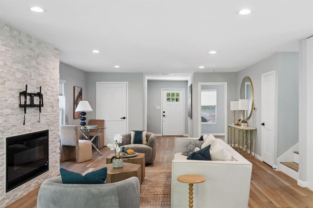 2728 Livingston Avenue