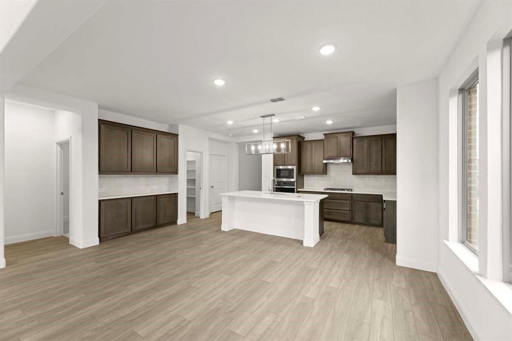 1443 Canadian Lane