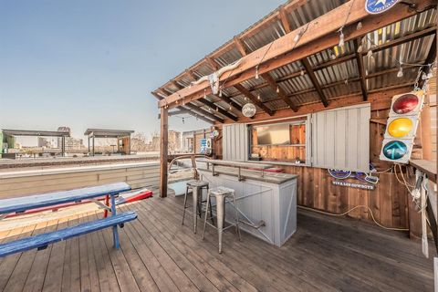 Tiny photo for 3911 Gilbert Avenue #G, Dallas, TX 75219 (MLS # 21181953)