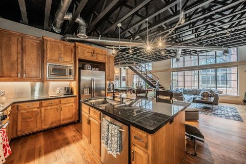 Tiny photo for 3911 Gilbert Avenue #G, Dallas, TX 75219 (MLS # 21181953)