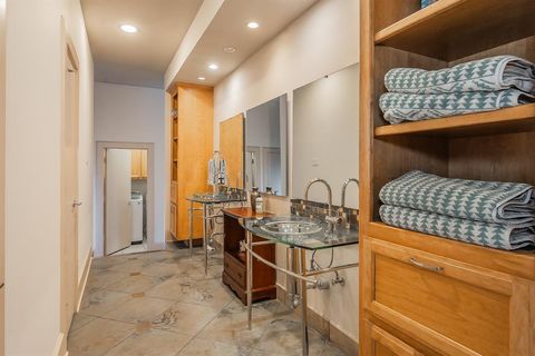 Tiny photo for 3911 Gilbert Avenue #G, Dallas, TX 75219 (MLS # 21181953)