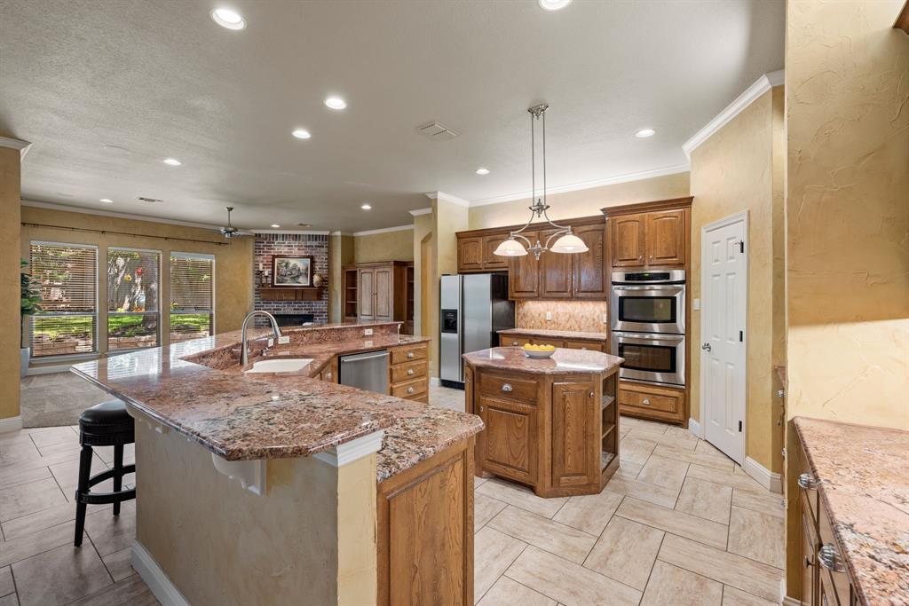 Keller, Texas 76248, United States, 4 Bedrooms Bedrooms, ,4 BathroomsBathrooms,Residential,Pending,132414