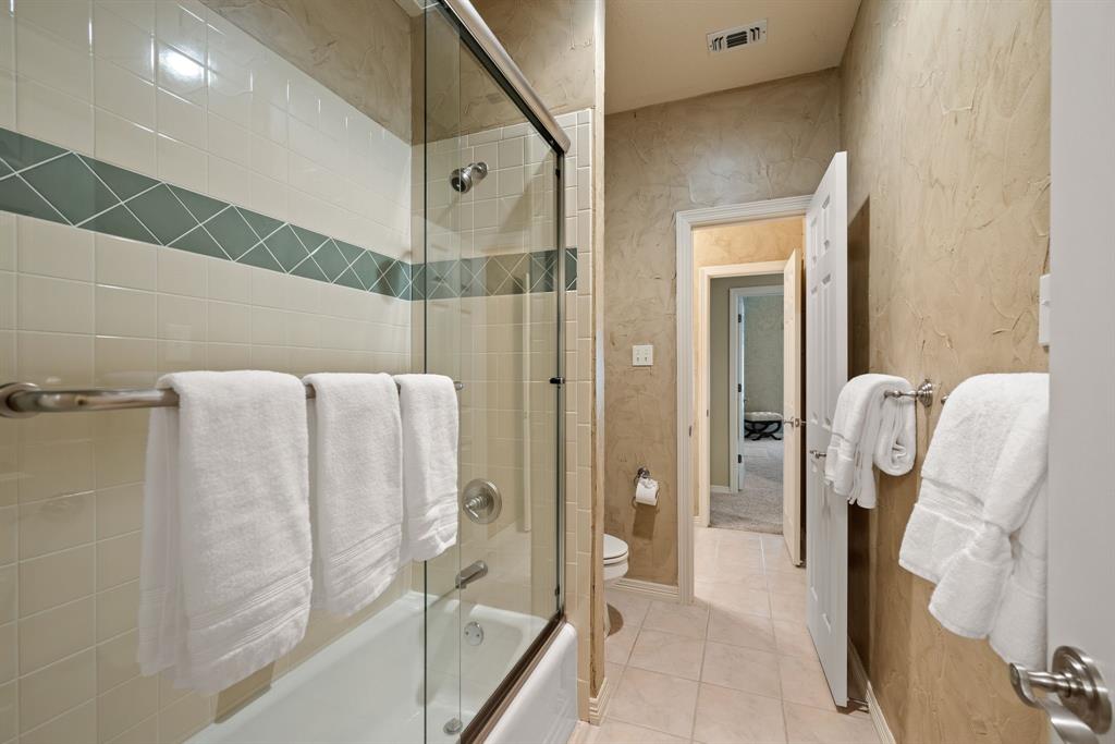 Keller, Texas 76248, United States, 4 Bedrooms Bedrooms, ,4 BathroomsBathrooms,Residential,Pending,132414