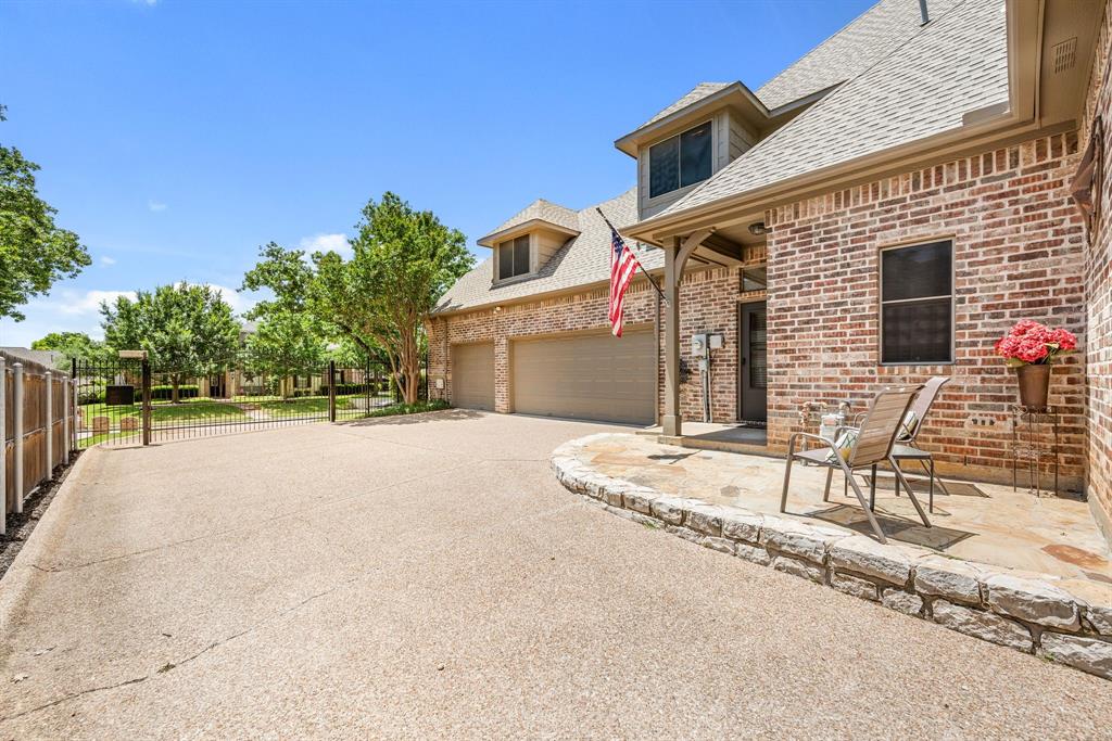 Keller, Texas 76248, United States, 4 Bedrooms Bedrooms, ,4 BathroomsBathrooms,Residential,Pending,132414