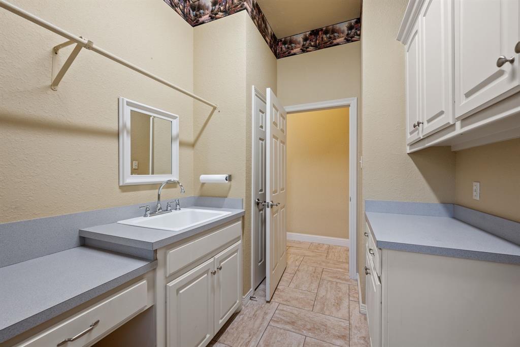 Keller, Texas 76248, United States, 4 Bedrooms Bedrooms, ,4 BathroomsBathrooms,Residential,Pending,132414