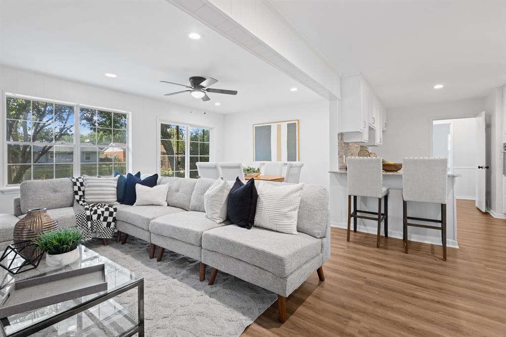 3721 Nabholtz Lane