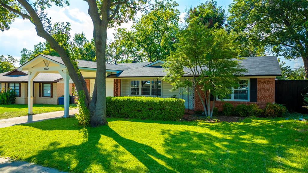 3721 Nabholtz Lane