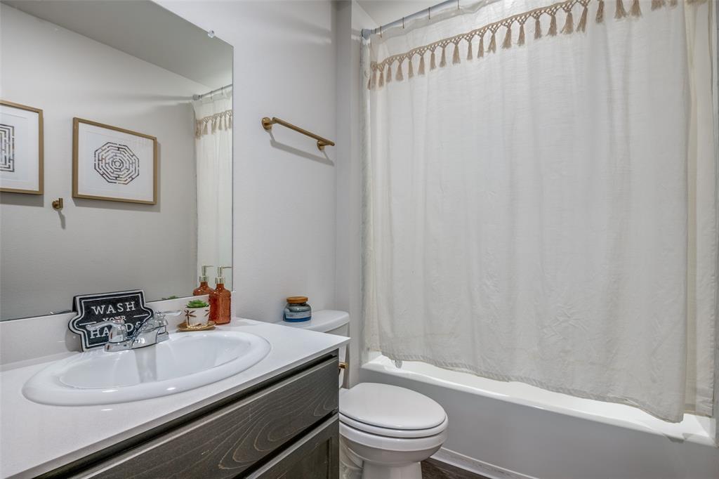 VALOR FARMS PH2 - Residential