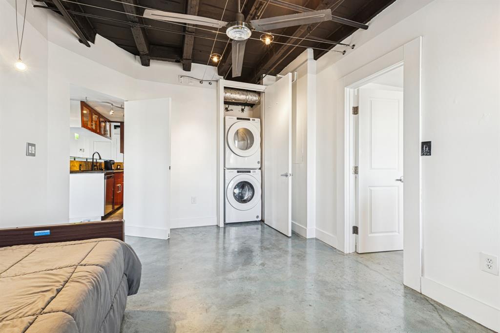 Lake Cliff Tower Condo - Residential